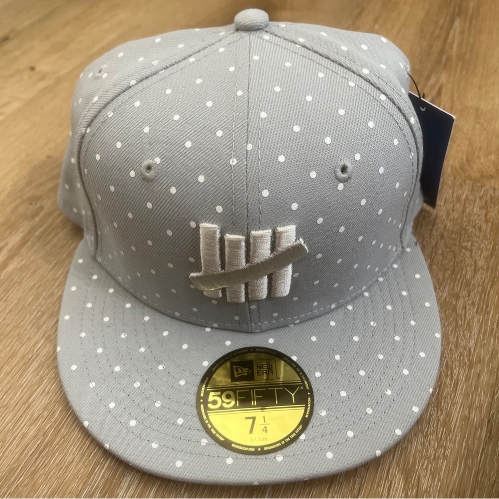 Undefeated new Era Grey Polka Dot. 59 Fifty Size 7 1/4 Hat